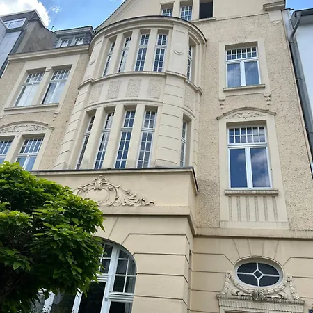 Messezimmer Tarantino Homestay Dusseldorf